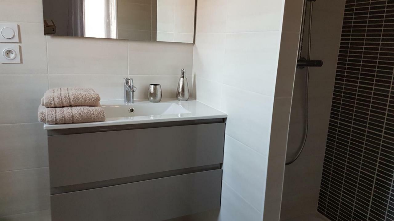 Chambre Double - Vue sur Piscine